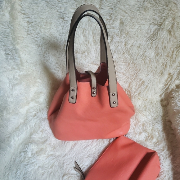 EC CBOCS VEGAN CONVERTIBLE Peach bag w makeup/accessory bag CROSSBODY OR SATCHEL - Picture 2 of 13